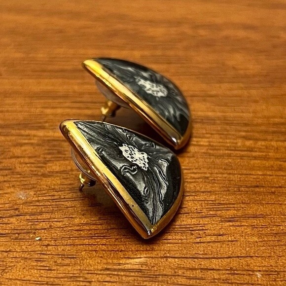 Vintage Drop Earrings Handmade Grey Abstract Floral Studs - Picture 4 of 6